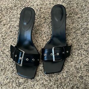 black kitten heel mule